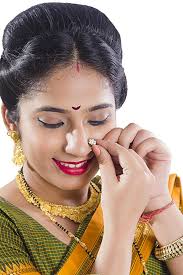 marathi lady wearing nose ring