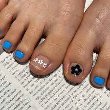 40 eye catching toe nail art designs