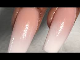 nailtorial french ombre baby boomer