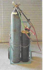 safety of compressed gas cylinders on