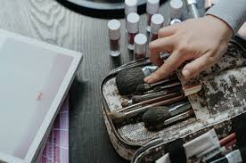build your own makeup kit
