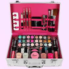 win this urban beauty 60 piece make up