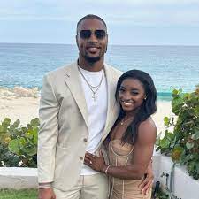 Olympic gold medalist Simone Biles and NFL star Jonathan Owens are married  | The Independent