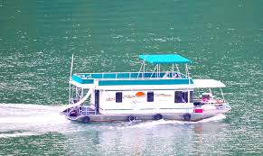 When you're preparing to put your house up for sale, there are a variety of things you can do to help your. 50 Foot Family Cruiser Houseboat Sleeps Eight
