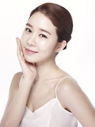 yoo in na becomes the beautiful muse
