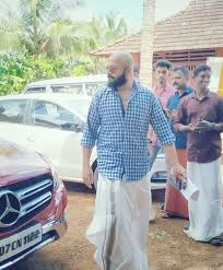 Jayasurya becomes the first cricketer to play 400 odis.he did so against eng in d 2nd one dayer posts : Jayasurya On The Set Of Pretham 2 Malayalam Movie Updates Facebook
