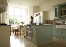 colour series decorating with sage