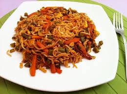 If you need to make a meal with carbohydrates and protein and can't run to a tuna sandwich, scrambled eggs on toast or anything conventional, you can cook. Vegetable Egg Noodles Stir Fry Recipe Easy To Make Recipes