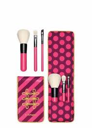 mac cosmetics 4 piece set 3 make up