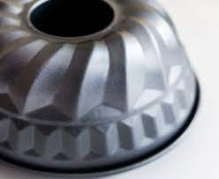 Los moldes para tartas, como las cubiteras o los moldes para turrón, son accesorios pensados para un uso muy concreto al que no se debe renunciar. Moldes De Cocina Originales Westwing