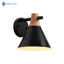 Nordic Simple Wall Lamp Black Metal