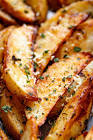 baked in oven garlic potato wedges