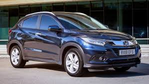 The vehicle has 1.5 litre benzine engine. Honda Hr V Facelift Revealed In Europe With 1 5l Turbo Paultan Org