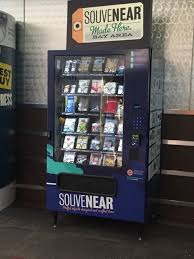 airport gets a souvenir vending machine