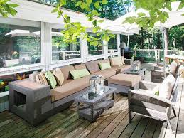 Design Your Deck For Extended Lounging