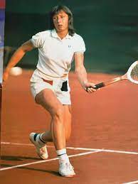 She won 59 grand slam titles: Uzivatel Martina Navratilova Na Twitteru How Classic Is This From 1973 Old Trusty Dunlop Maxply Fred Perry Shirt Stan Smith Shoes Shorts I Bought In A Pro Shop Https T Co Fui0sfkwfm