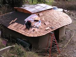 Cedar shakes average $3.50 to $8.50 a square foot uninstalled. Cedar Shingles Shakes Roofing Costs Plus Pros Cons In 2021