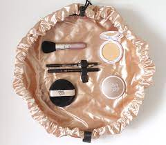thin lizzy 6 in 1 makeup kit light