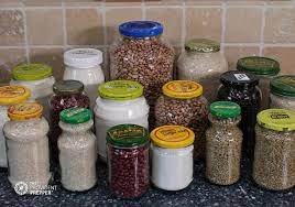 Packaging Dry Foods In Glass Jars For