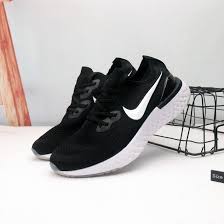 These black epic react sneakers feature a round toe, a flat sole, a lace fastening, a signature nike swoosh, a branded insole and a contrasting heel counter. Nike Epic React Flyknit 2 Women Running Shoes Sport Shoes Men Black Sneakers Shopee Philippines