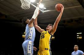Place this in historical context! No 3 Iowa S Late 14 0 Run Seals Tar Heels Fate In 93 80 Loss To Hawkeyes The Daily Tar Heel