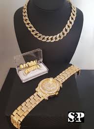 Like offset, quavo has had a stunnning year as part of migos. Iced Out Quavo Watch Cuban Choker Chain Grillz Bling Box Grillz Luxury Jewelry Beautiful Jewelry