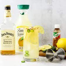 honey jalapeño whiskey lemonade