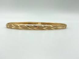 10k yellow gold bangle bracelet 3g