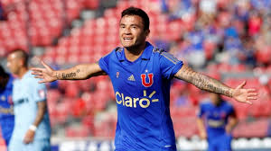 Charles mariano aránguiz sandoval also known as charles aranguiz is a chilean professional footballer who plays for bayer leverkusen and the chile national team presently. Charles Aranguiz Lamenta Situacao De Ex Clube
