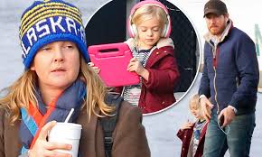 During the early 1980's i worked for a number of assignment photographers. Drew Barrymore Arrives Back In Nyc With Ex Will Kopelman And Their Kids After Holiday Weekend Daily Mail Online