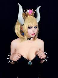 Sneaky bowsette cosplay