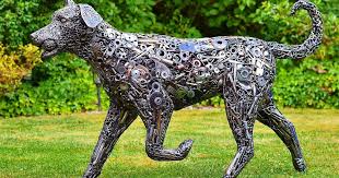 Scrap Metal Into Amazing Animal Sculptures