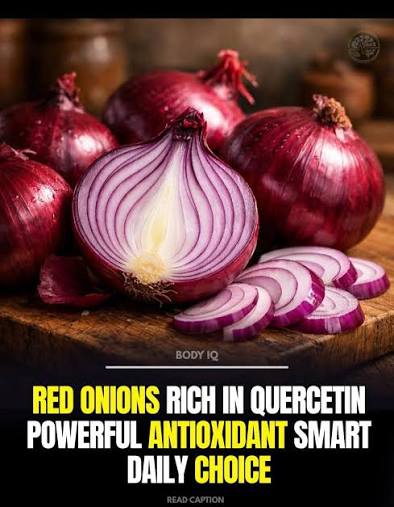 Red onions are a good source of quercetin, a plant compound known for its antioxidant properties. Quercetin has been studied for its role in helping reduce oxidative stress and supporting overall health.
