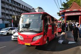 Trus busnya cuman kepalanya doang ga ada yg belakangnya. Trans Semarang Koridor Viii Gunungpati Operasional November Politik