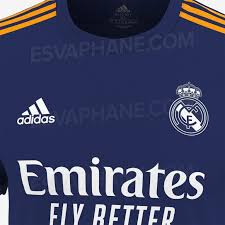 Meski mengusung desain minimalis, namun jersey baru real madrid menekankan keunikan dari klub sepak bola asal spanyol itu yang haus akan kemenangan. Rxhul Rxhldas Twitter
