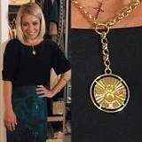 what-are-the-necklaces-kelly-ripa-wear
