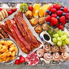 breakfast charcuterie board with bacon