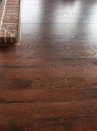 how does laminate flooring really hold