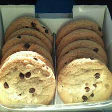 bakery soft chocolate chip cookies