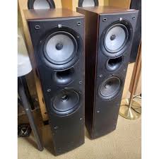 pair of kef q55 floor standing speakers