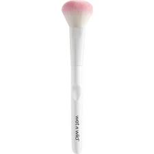 accessories powder brush by wet n wild