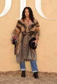 Rihanna's 5 Best Fur Coat Looks ...