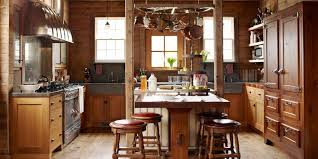 Un mueble de cocina rústico clásico, poseerá una composición que en general integrará la madera, hierro, ladrillo, barro, azulejos. Como Decorar Cocinas Rusticas Y Acogedoras