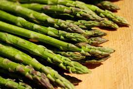 why asparagus makes your urine smell