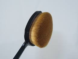 missha professional oval makeup brush