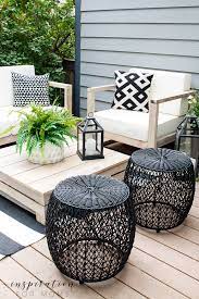 How To Decorate For Easy Outdoor Living