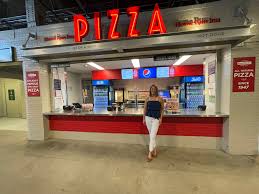 Latest reviews, photos and ratings for home run inn pizza at 6221 s archer. Home Run Inn Brings 74 Years Of Pizza Tradition To The Friendly Confines Wgn Tv
