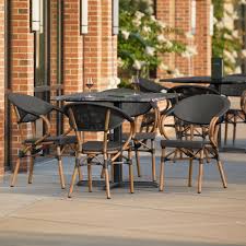 An Outdoor Dining Guide