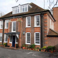 austenwood nursing home gerrards cross