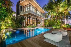 luxury mansions in miami beach